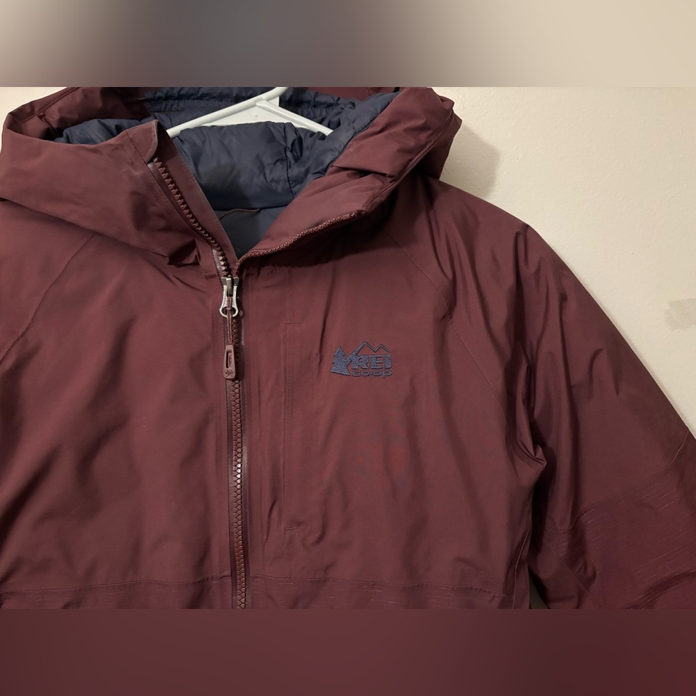 REI Stormhenge 850 Down Waterproof Breathable Women's Maroon Ski Jacket - Picture 3 of 11